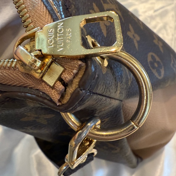 Louis Vuitton Pallas MM Monogram - Picture 9 of 17